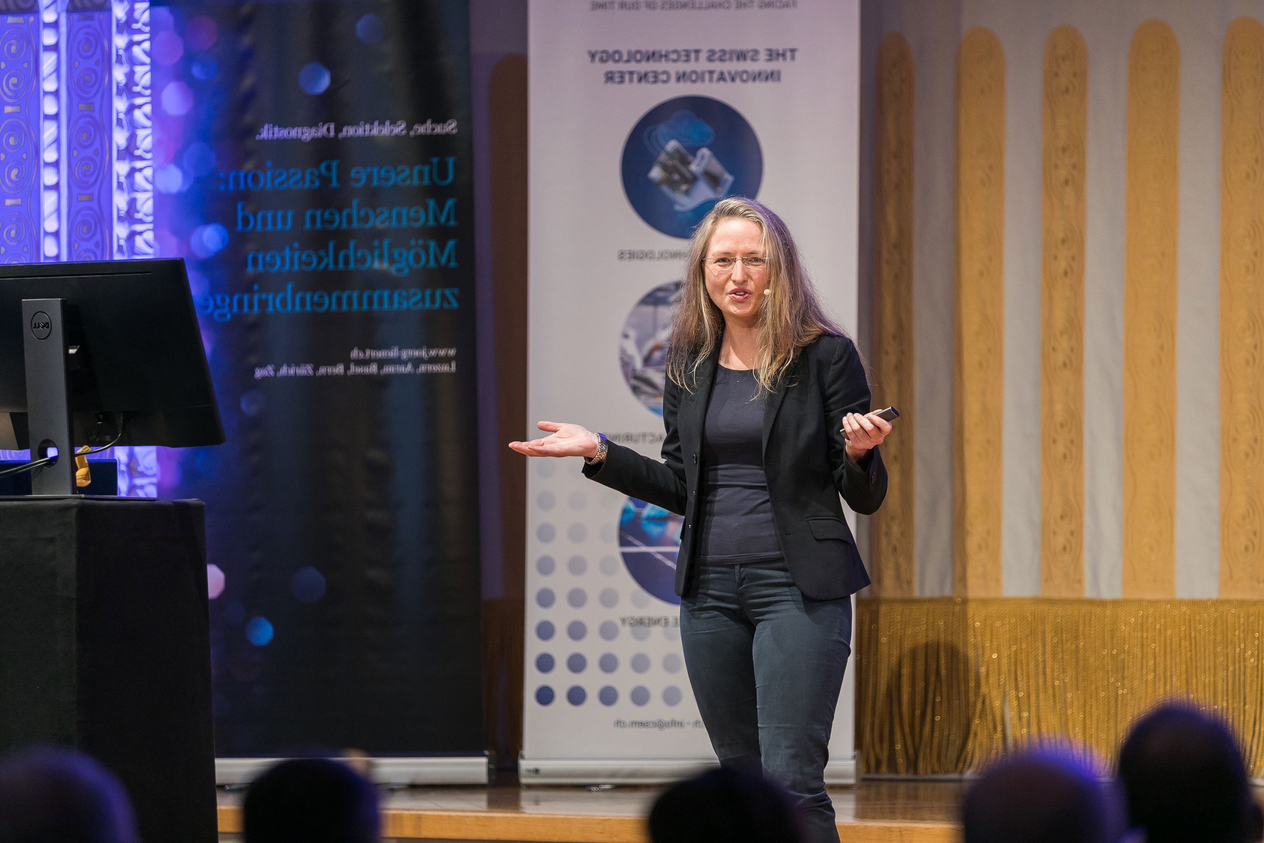 victoria-riess-women-leader-keynote-speaker